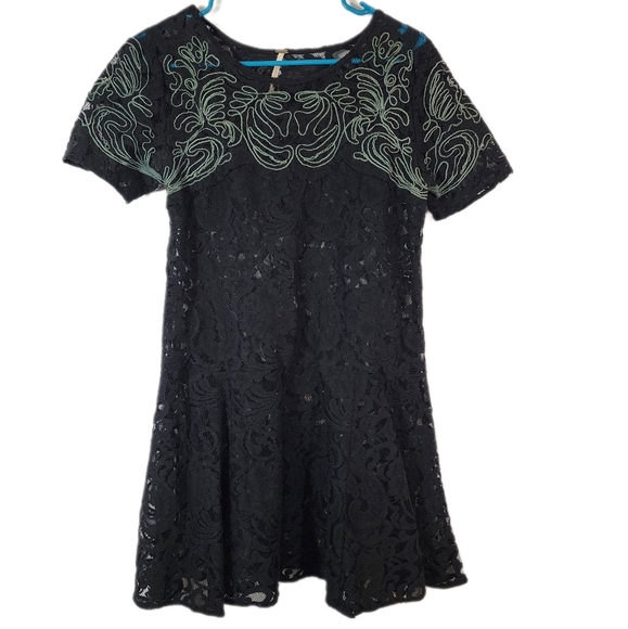 Free People boho black lace mini dress - Picture 2 of 5